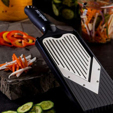 V-vegetable slicer
with julienne insert