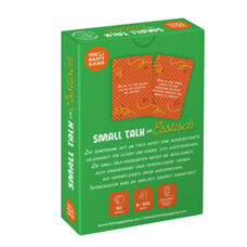 Jouer à Small Talk à la table de la salle à manger 