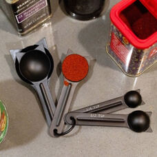 Measuring spoon cat
set of 5