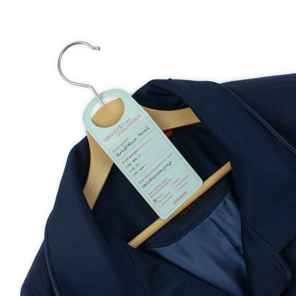 Clothing decision maker - Pendant 