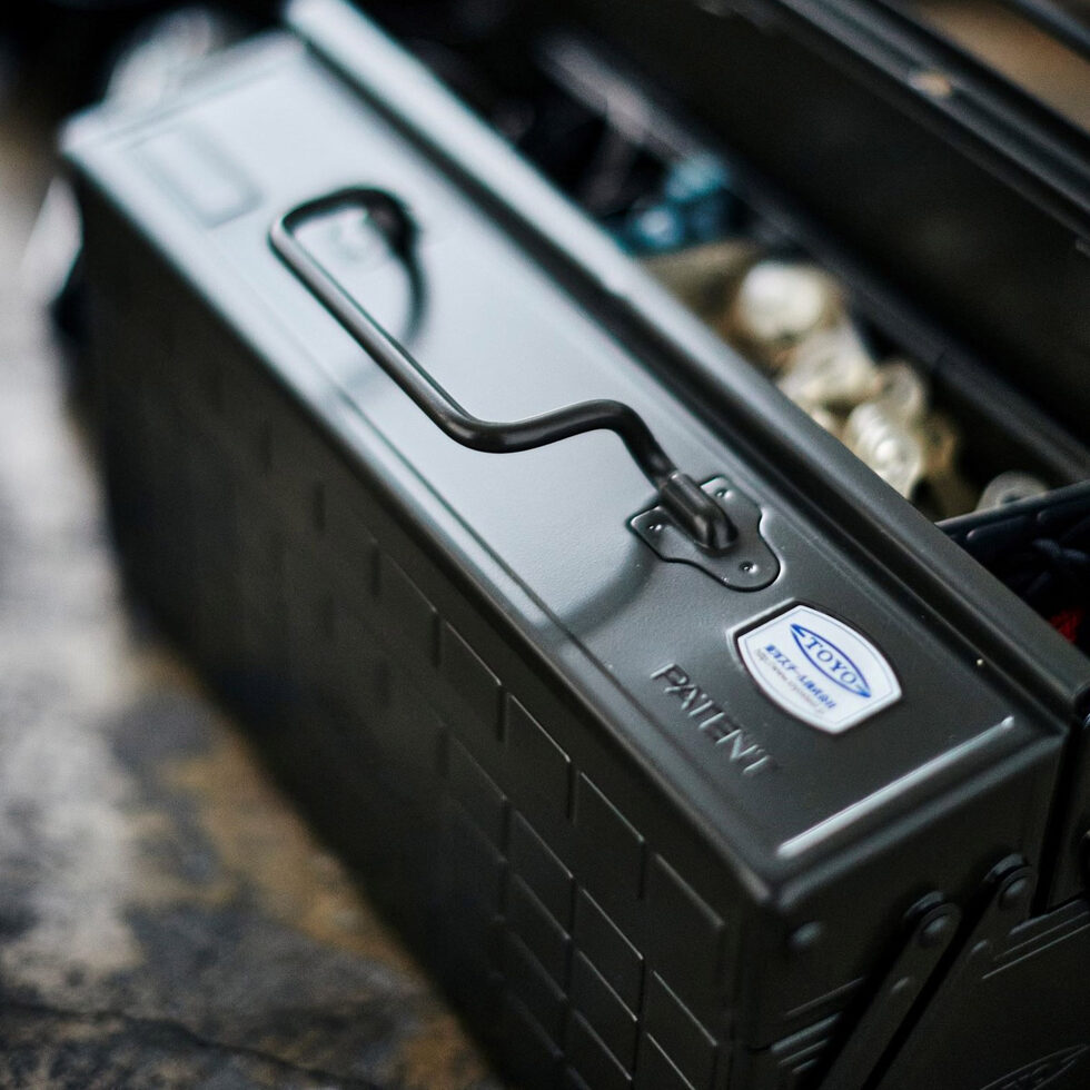 Toolbox
black 