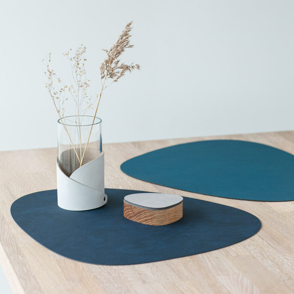 Tischset 
dunkelblau/petrol curve 37x44 
