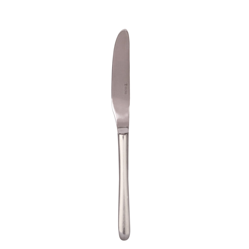 Couteau de table
dentelé 