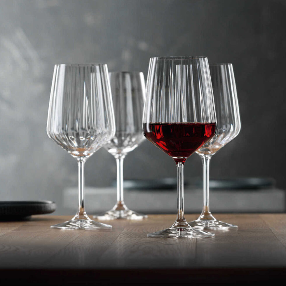 LIFESTYLE
Red wine goblet 