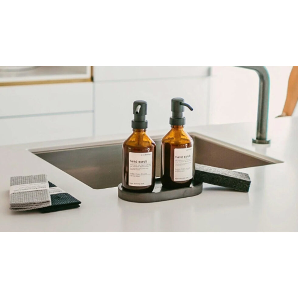 Tablette pour distributeur de savon
noir 